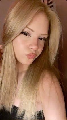 Ela Hayallere ve Gizli Bir Dünya Yolculuğu Escort esenyurt