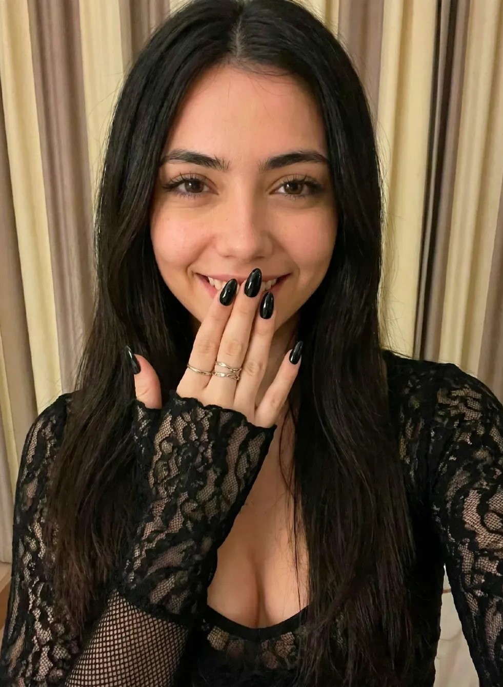 beylikdüzü escort bayan Selin ile Unutulmaz Bir Deneyim